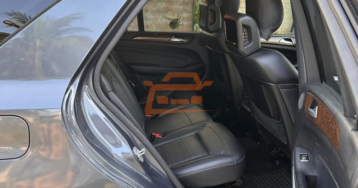 2013 Mercedes-Benz M-Klasse à Douala — photo 6/9