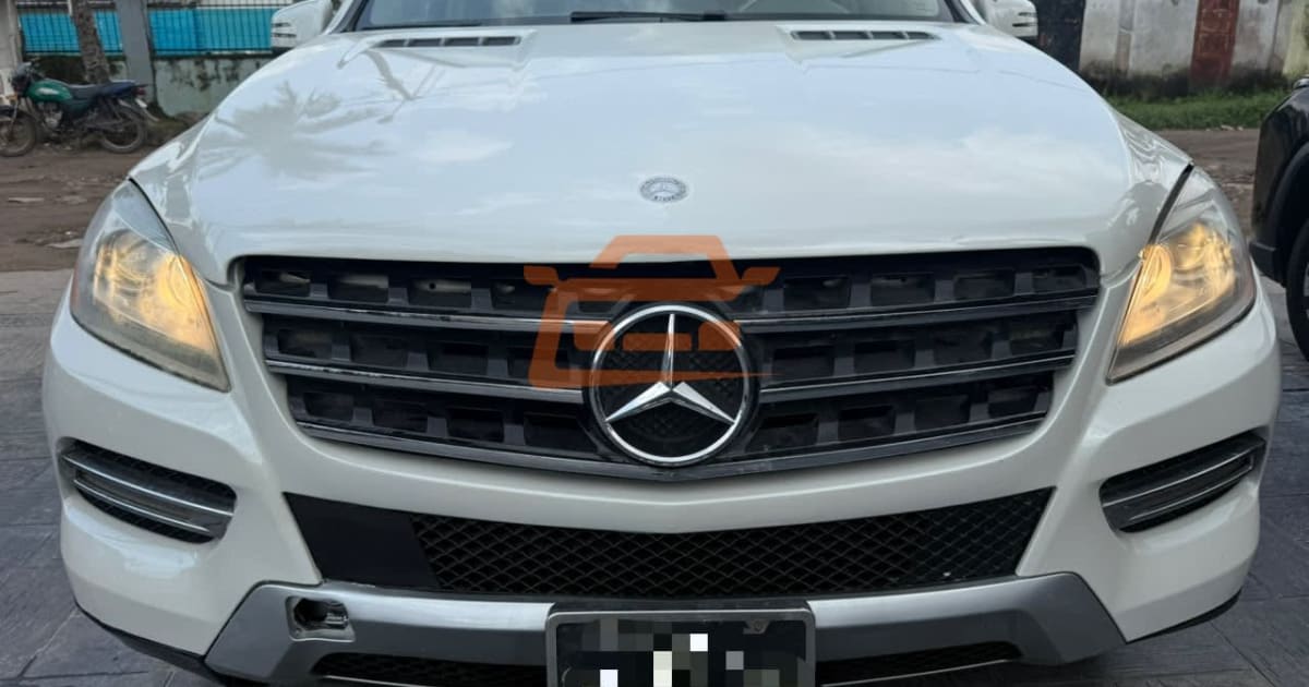2014 Mercedes-Benz ML-Class à Douala — photo 2/6