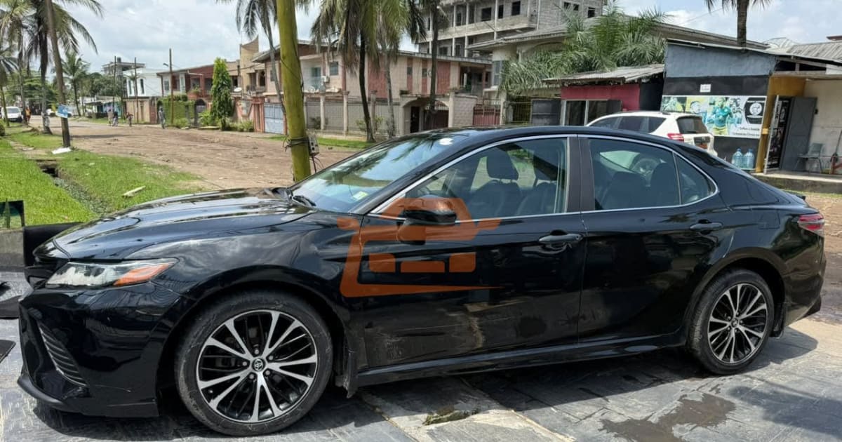 2019 Toyota Camry à Douala — photo 6/8