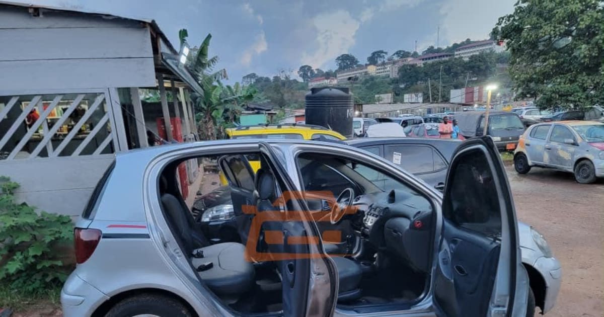 2005 Toyota Yaris à Douala — photo 7/8