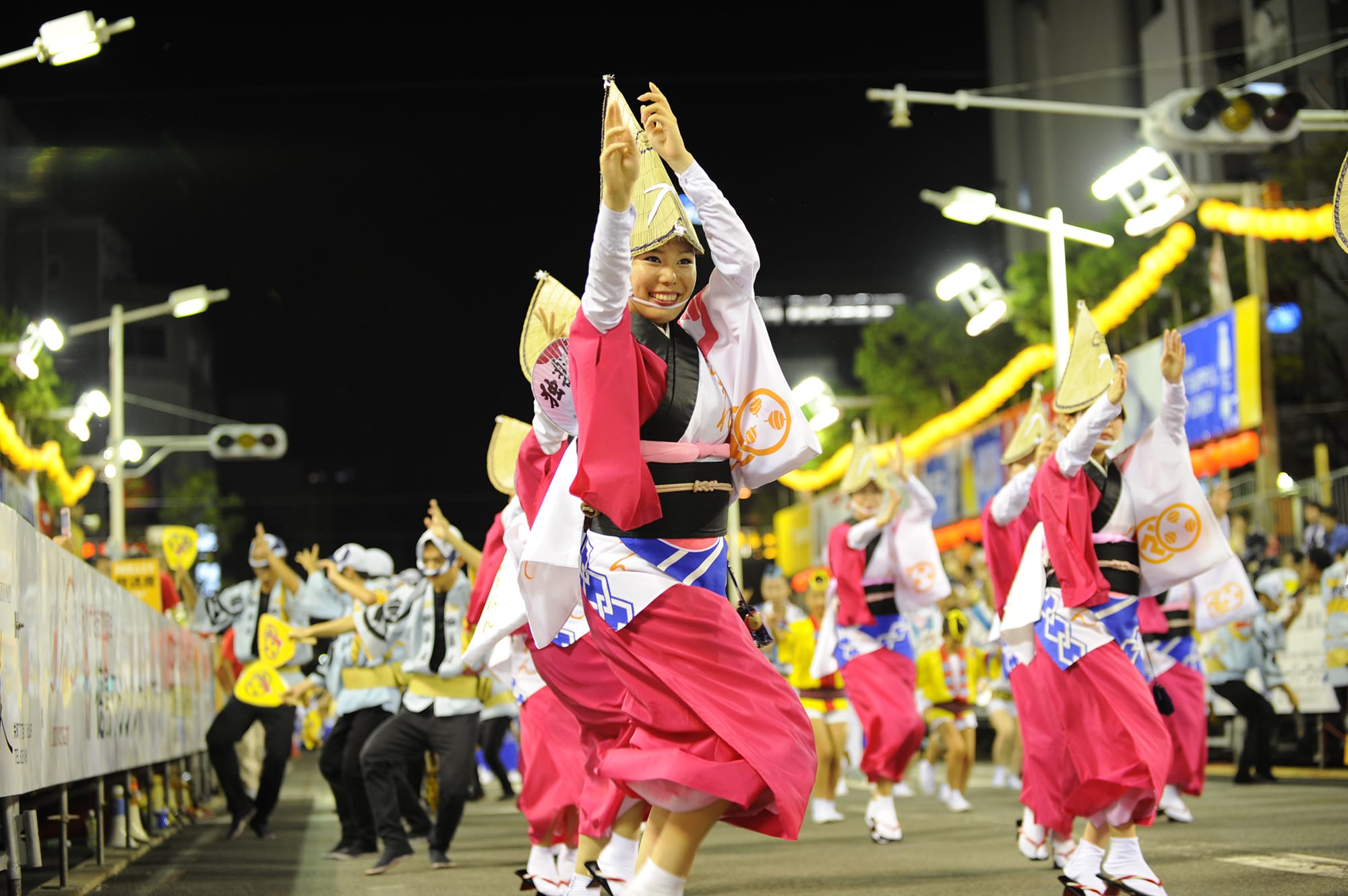 踊る阿呆に見る阿呆「阿波踊り」 | 徳島駅前・徳島市周辺・鳴門 の観光情報は ai Tripper