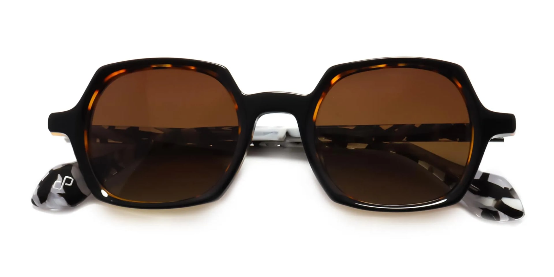 trendy tortoise shell glasses-2