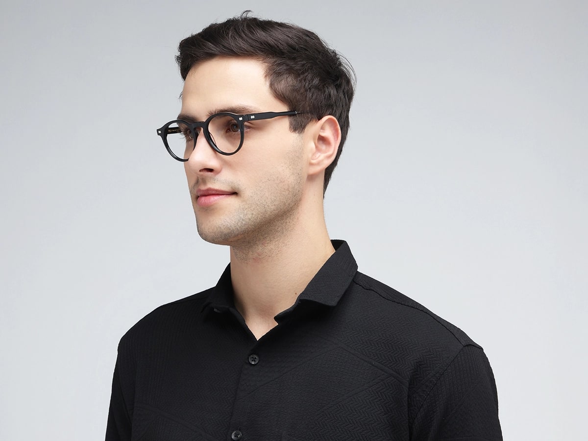 Black Oval Keyhole Bridge Glasses 42