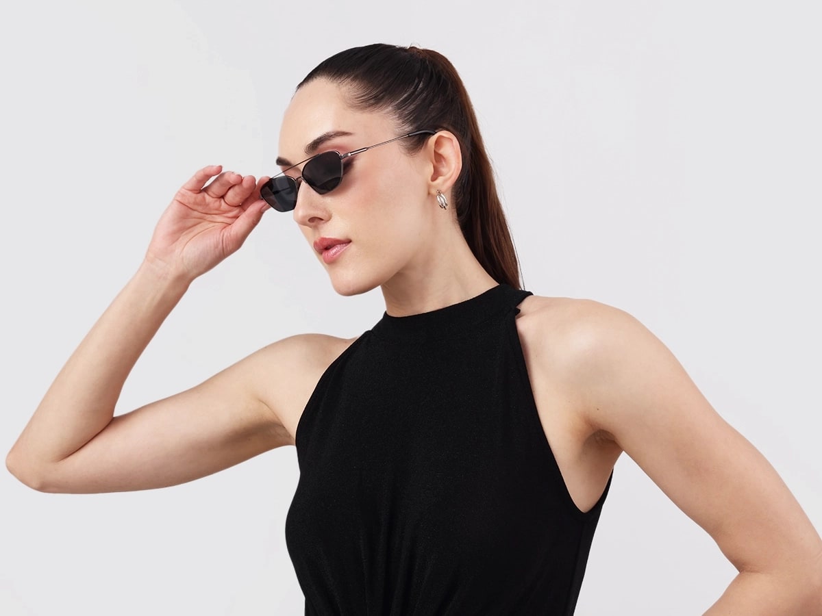 Gold Rectangle Geometric Full-Rim Sunglasses  52