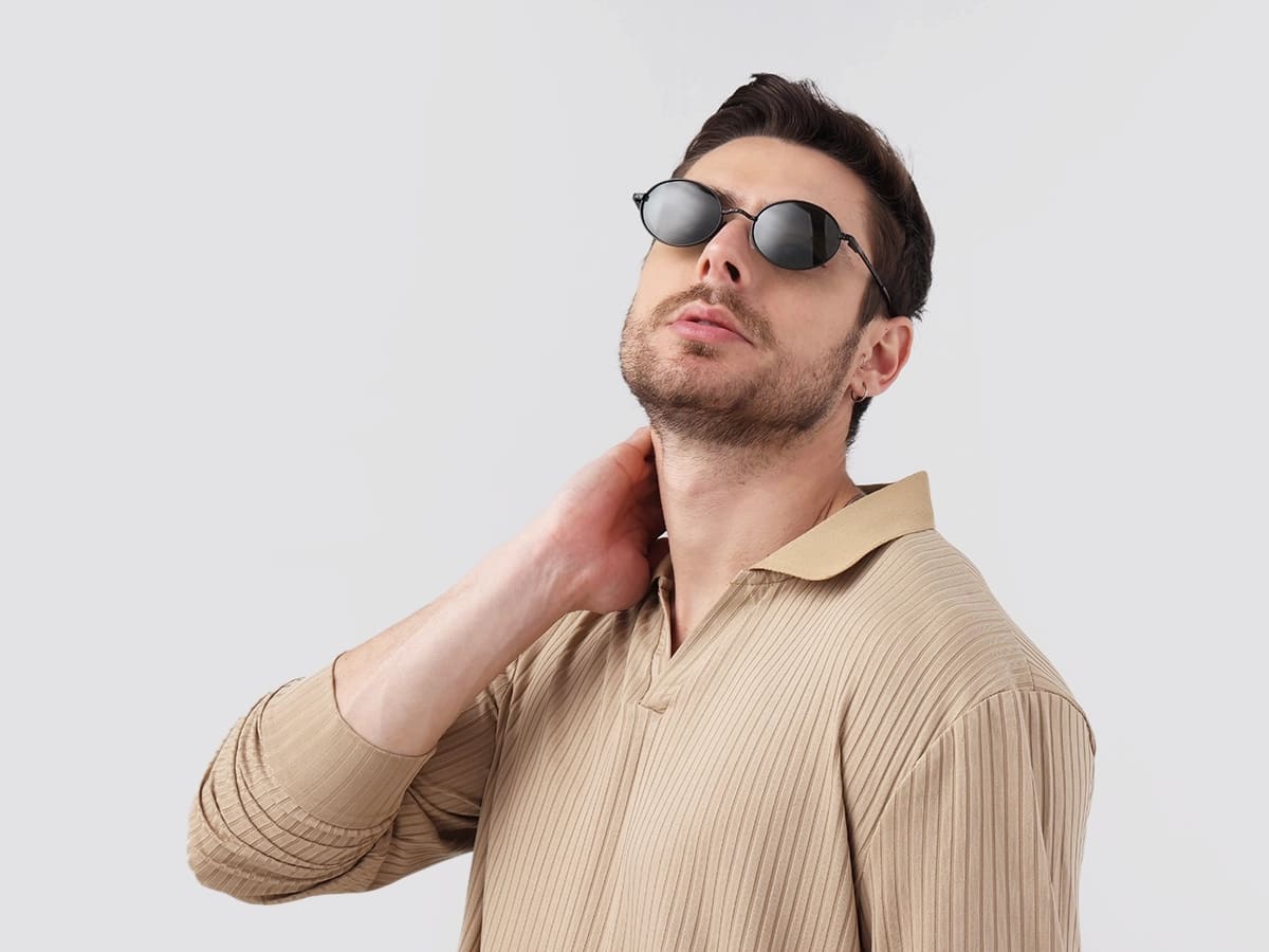 Matte Black Oval Full-Rim Sunglasses 42