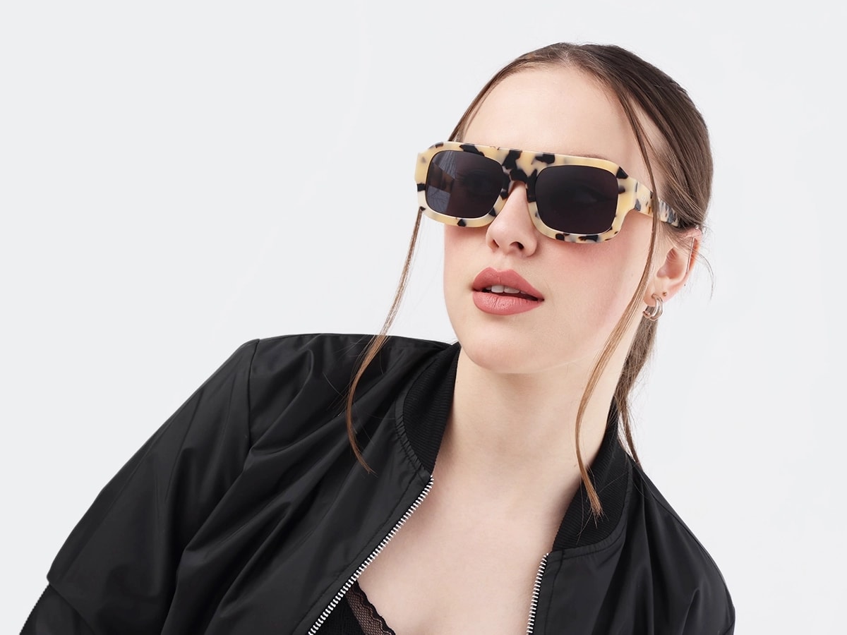 Beige Tortoise Flat Top Pilot Sunglasses 52