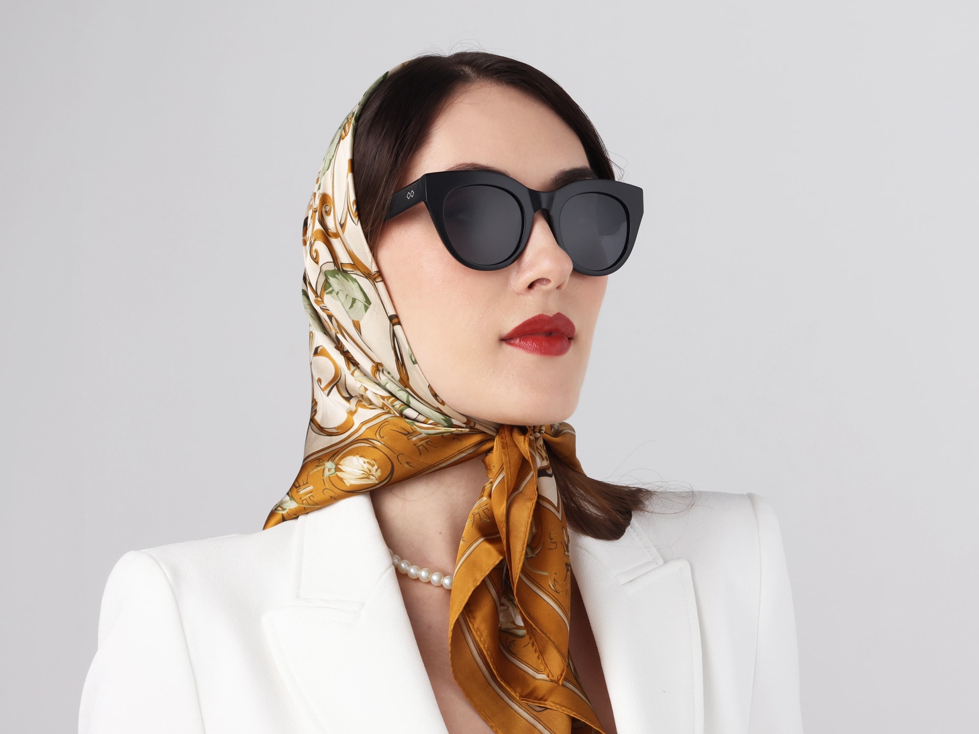 Black Cat-Eye Frame With Dark Grey Tint Sunglasses-13