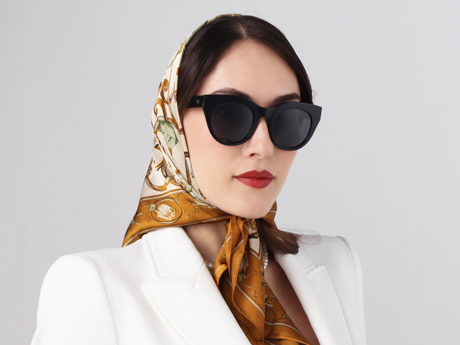 Black Cat-Eye Frame With Dark Grey Tint Sunglasses-11