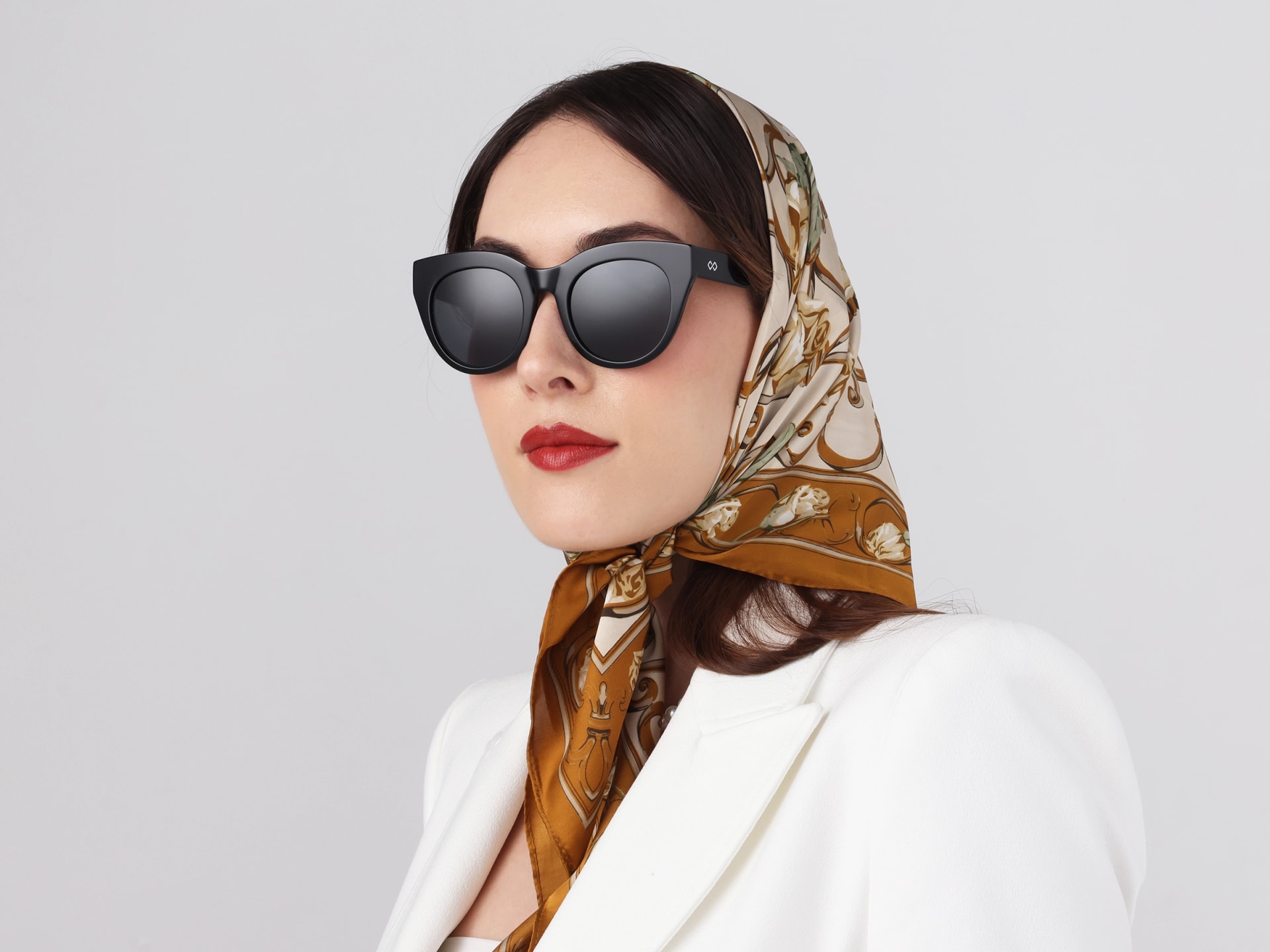 Black Cat-Eye Frame With Dark Grey Tint Sunglasses-12