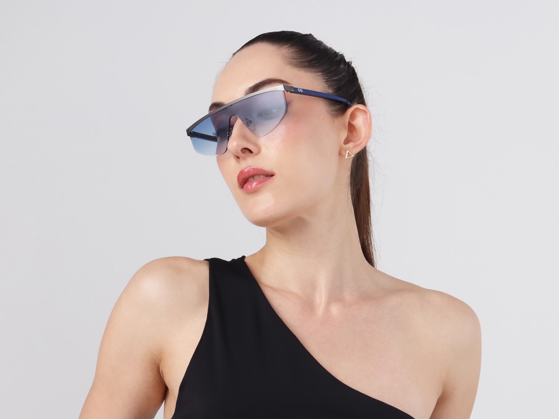 Geometric Blue Gradient Tint Sunglasses