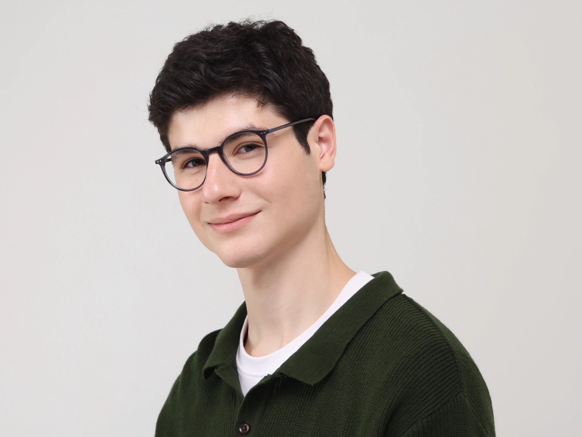 crystal grey round shape glasses