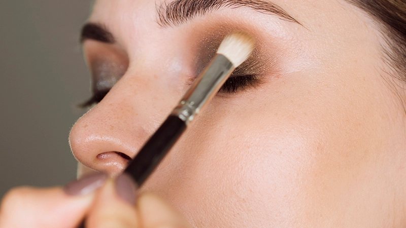 Right Eye-Makeup
