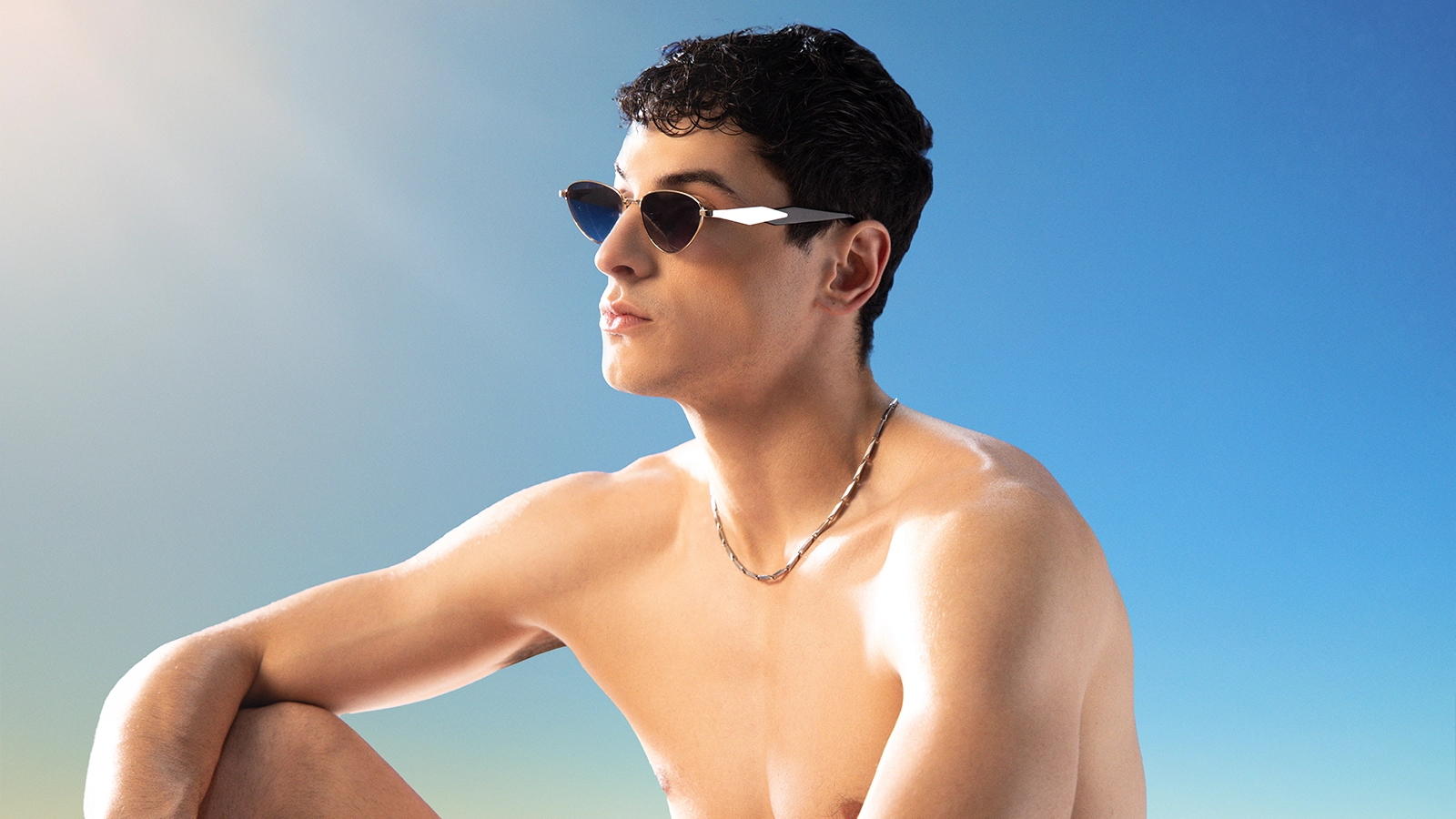 Men Wearing 100% UV Protection Sunglasses