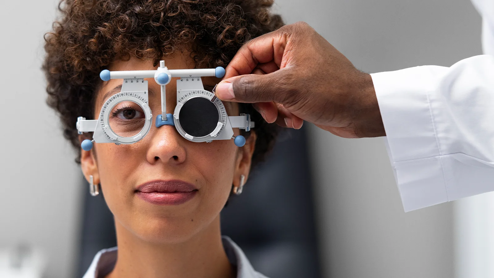 What’s Normal in the First Few Days of Using Varifocal Glasses