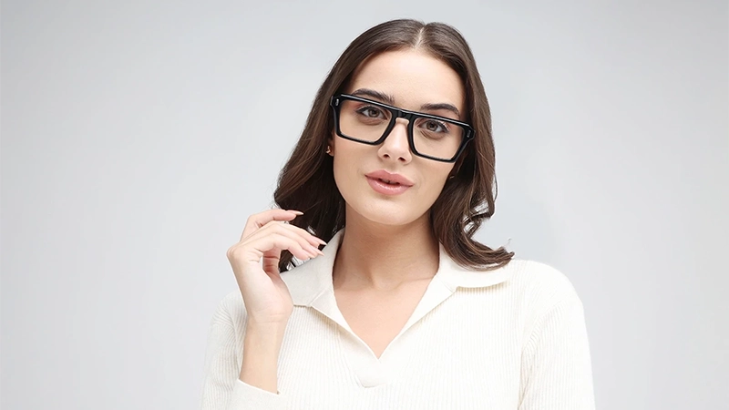 London Eyeglasses in Rectangle Style