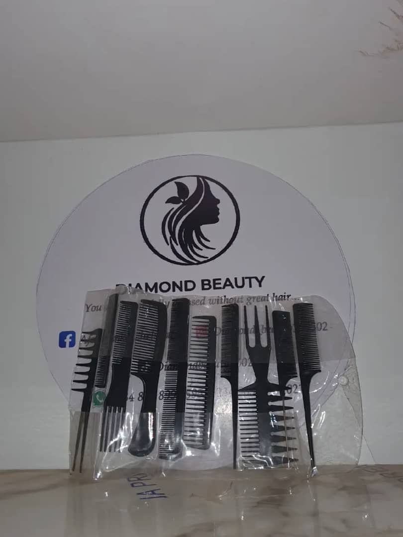 Set of combs
