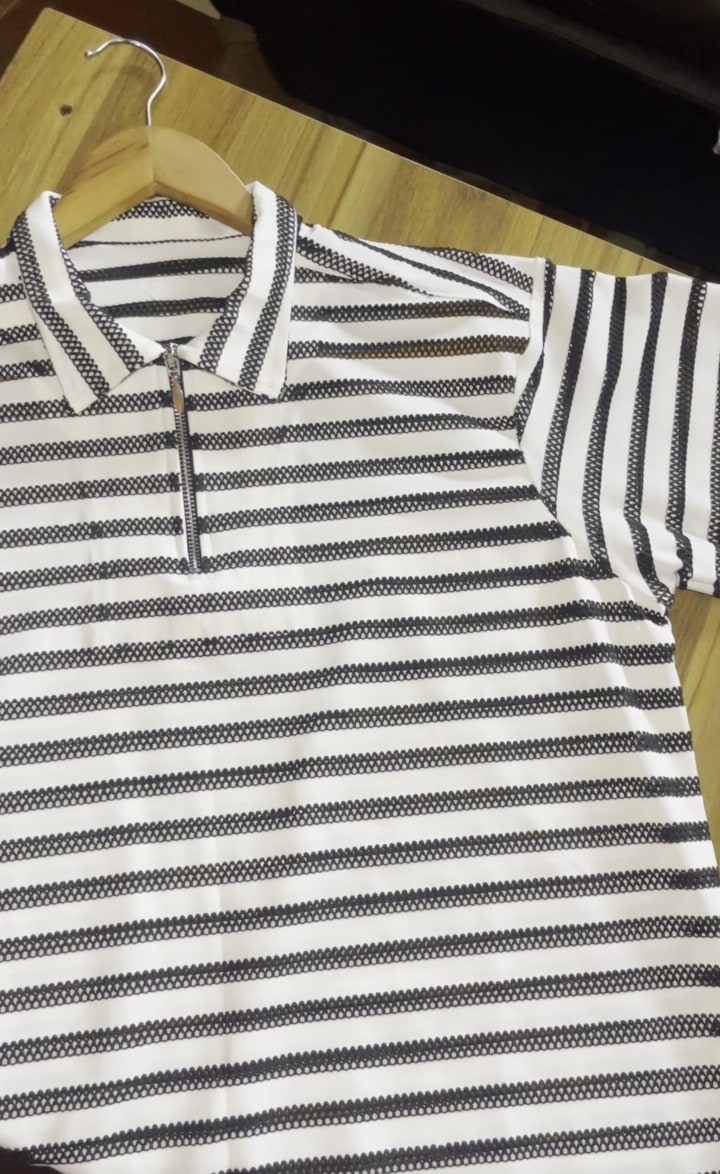 White and black net strip shirt, photo 2