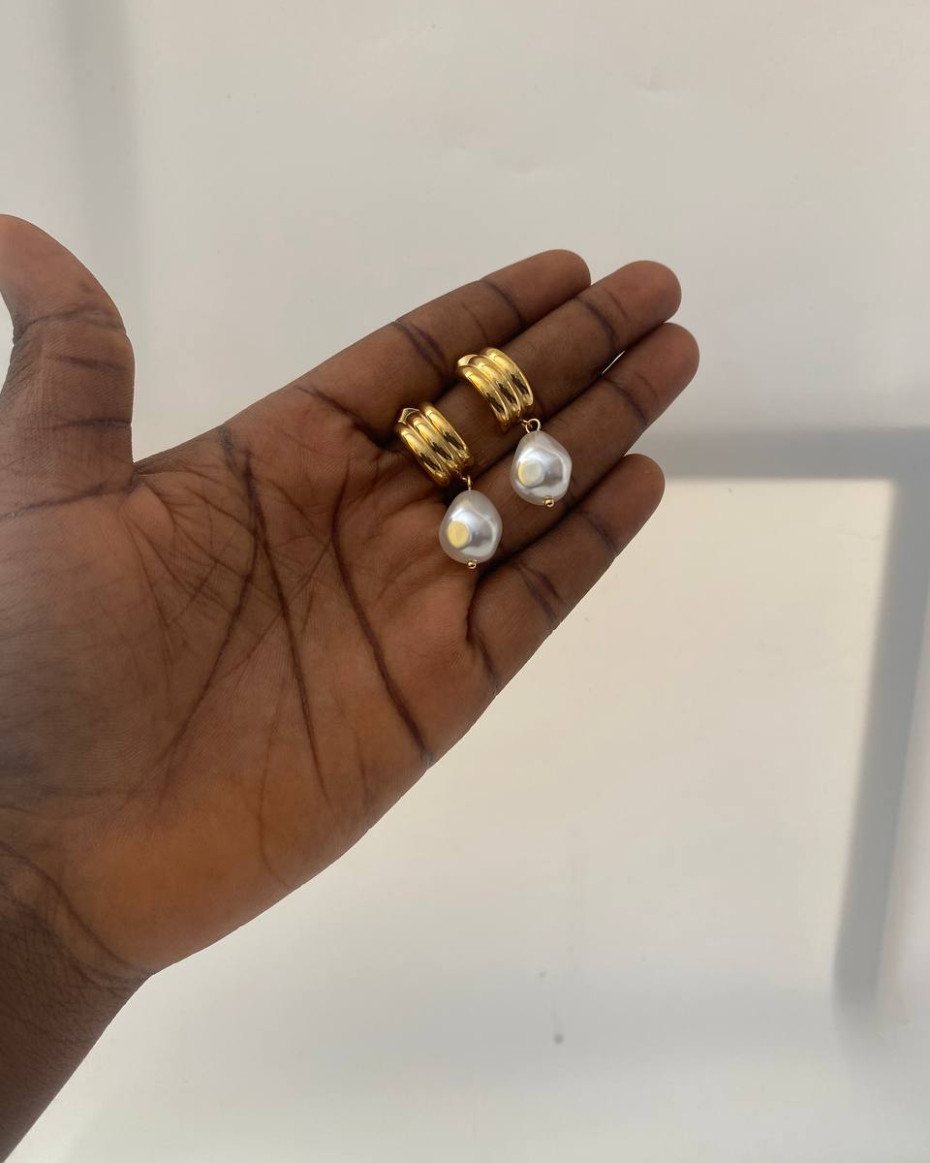 PEARL CUFF EARRING