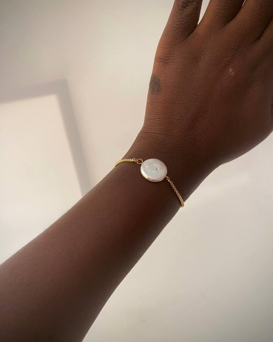 PEARL DRAWSTRING BRACELET