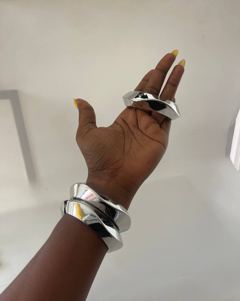 CHUNKY SLANT BANGLE SILVER