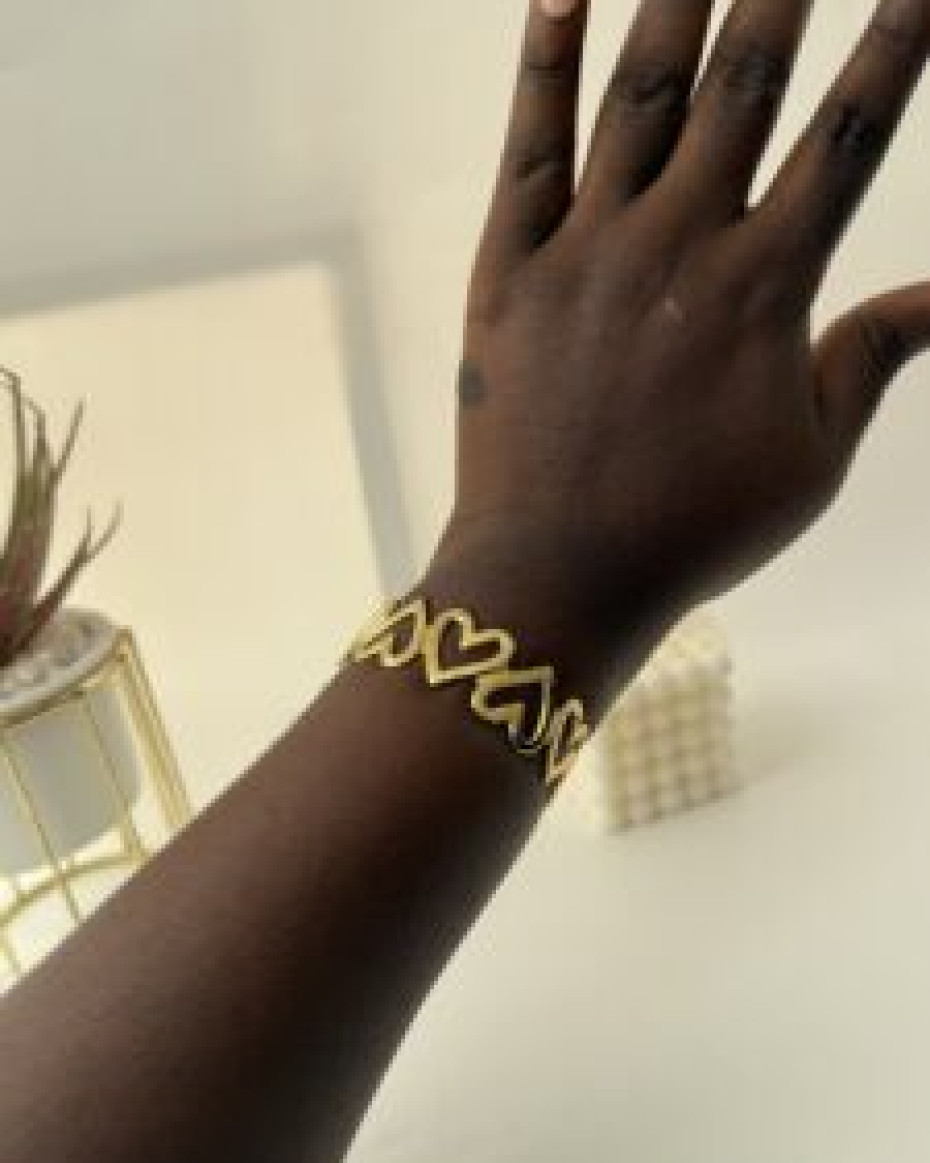 LOVE BANGLE