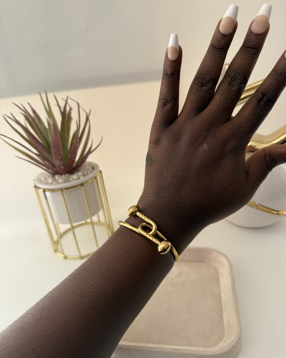 AMI NAIL BANGLE