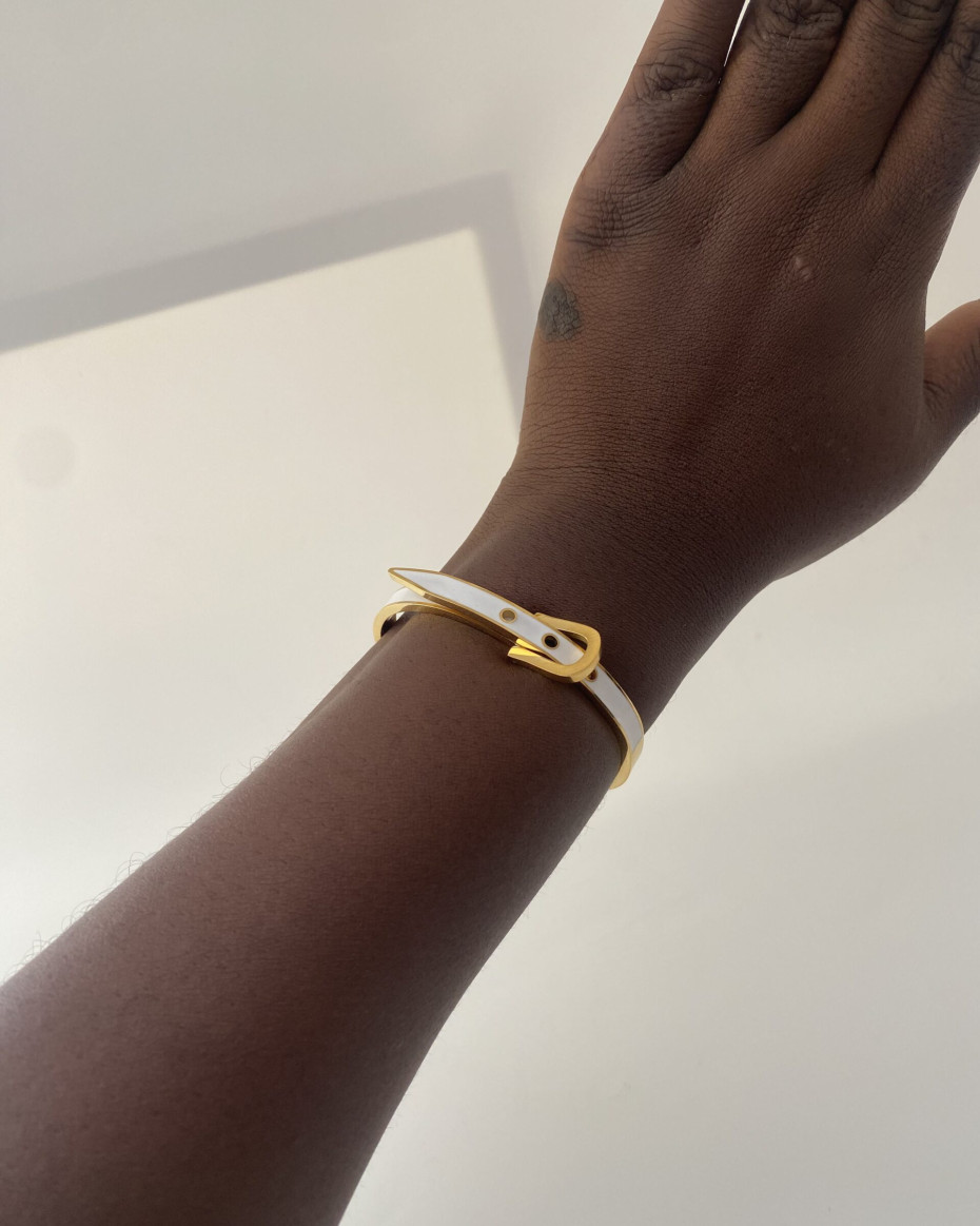 BUCKLE BANGLE WHITE