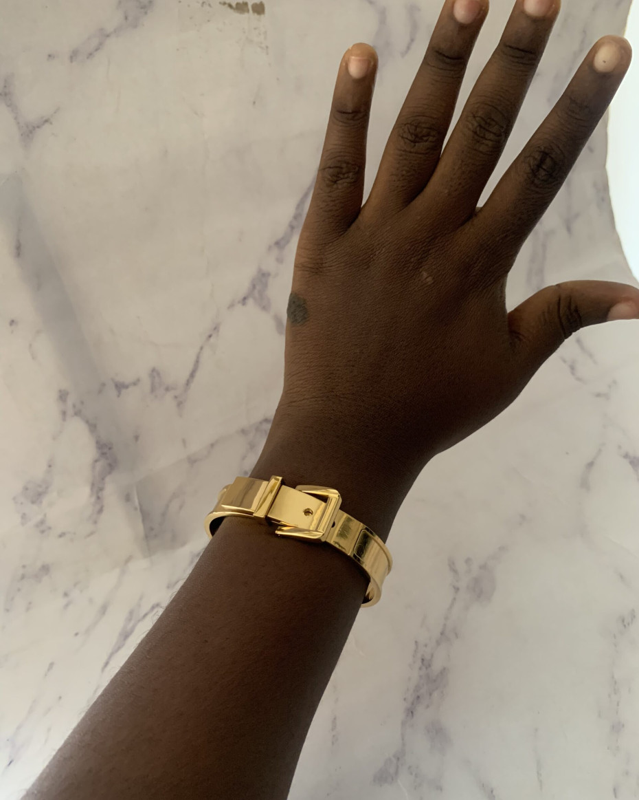 BUCKLE BANGLE