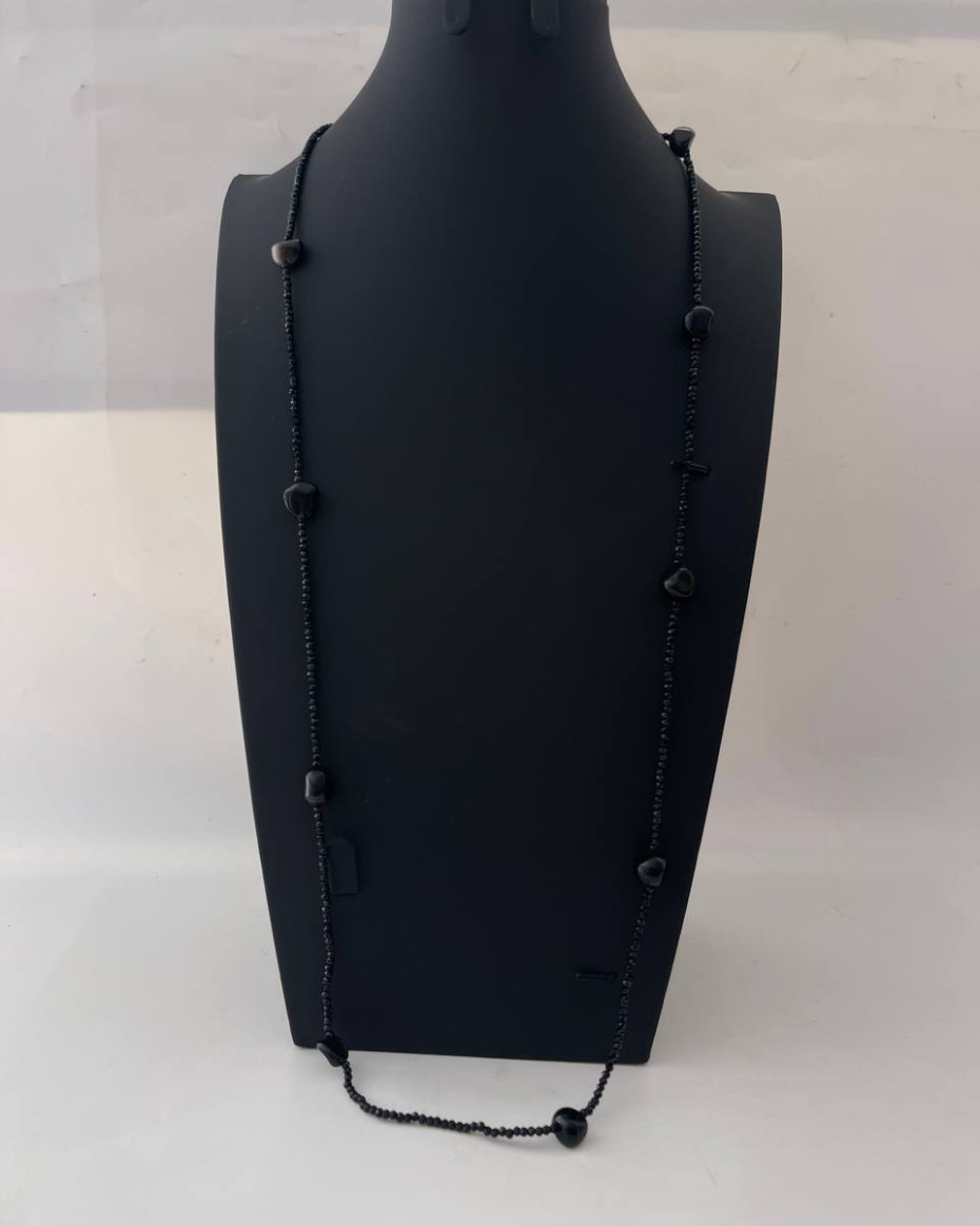 BLACK SWK NECKLACE
