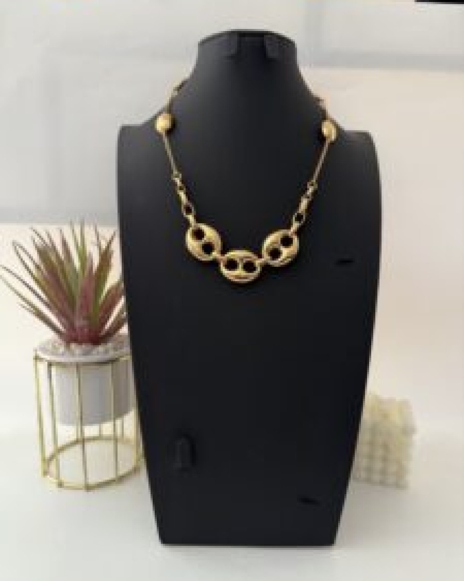 CHUNK BEAM NECKLACE