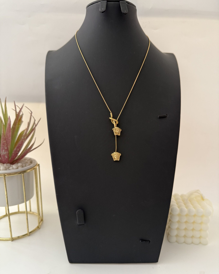 VAS KNOT NECKLACE