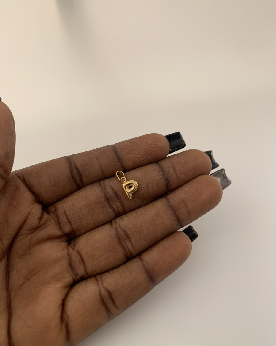 INITIAL P PENDANT