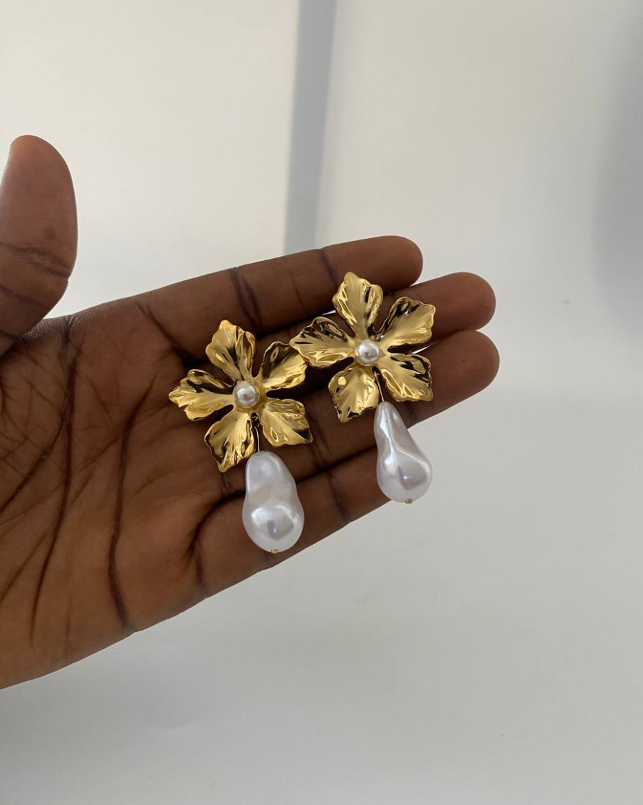 FIG TREE EARRING