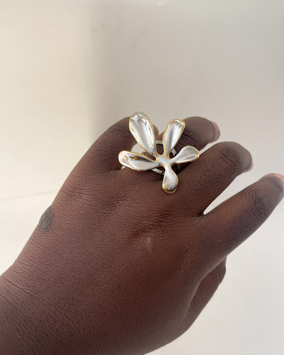 FLAMBOYANT RING SIZE 7