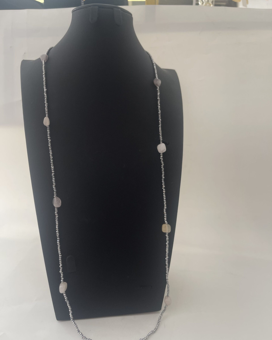GRAY SWK NECKLACE