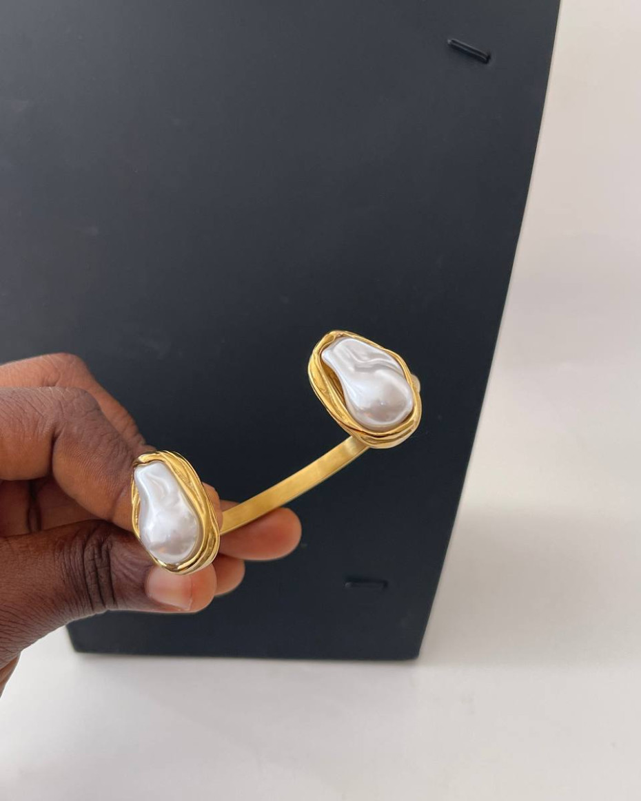 CHUNK BEAM BANGLE