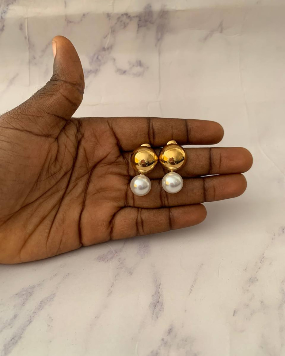 BETHLEHEM PEARL EARING
