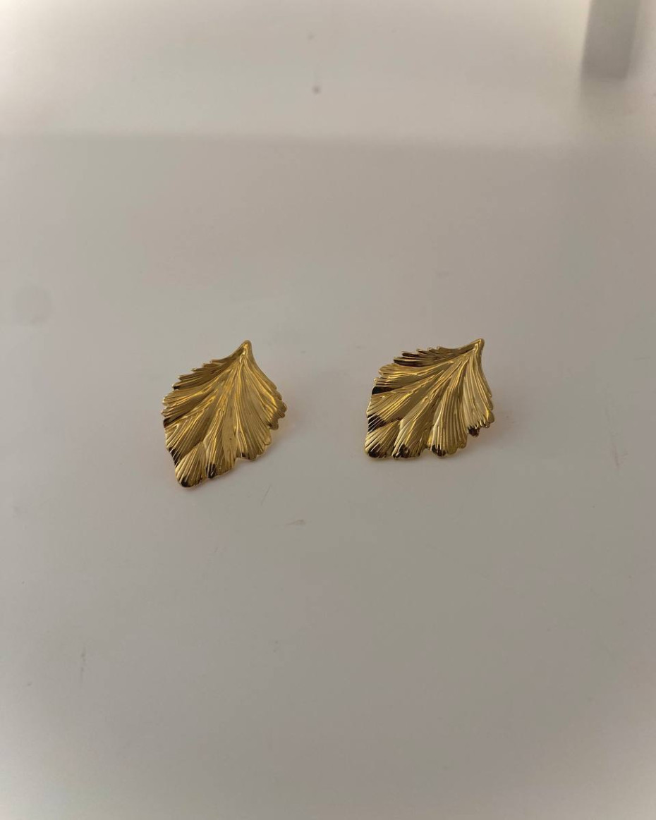 TEXTURED VAIN EARRING