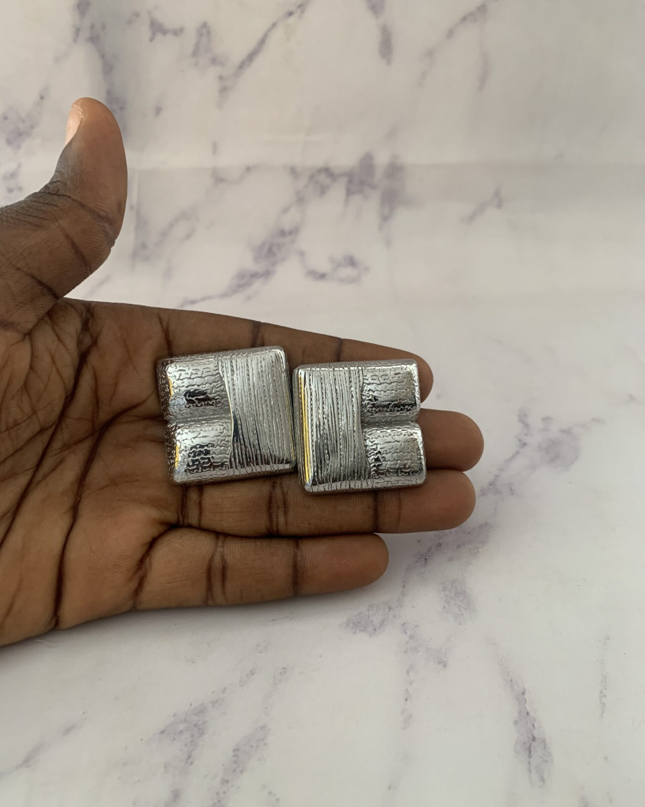 SQUARE STUD SILVER EARRINGS