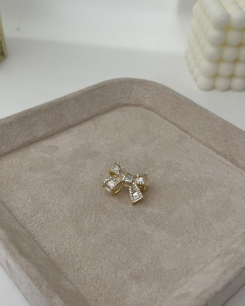 LUX GOLD BROOCH