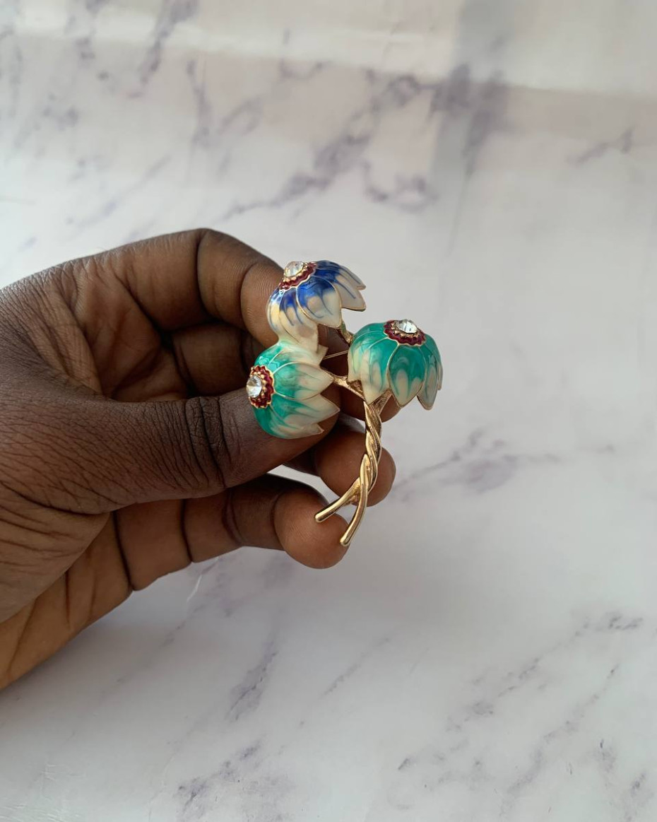 MULTI STONE BRANCH BROOCH