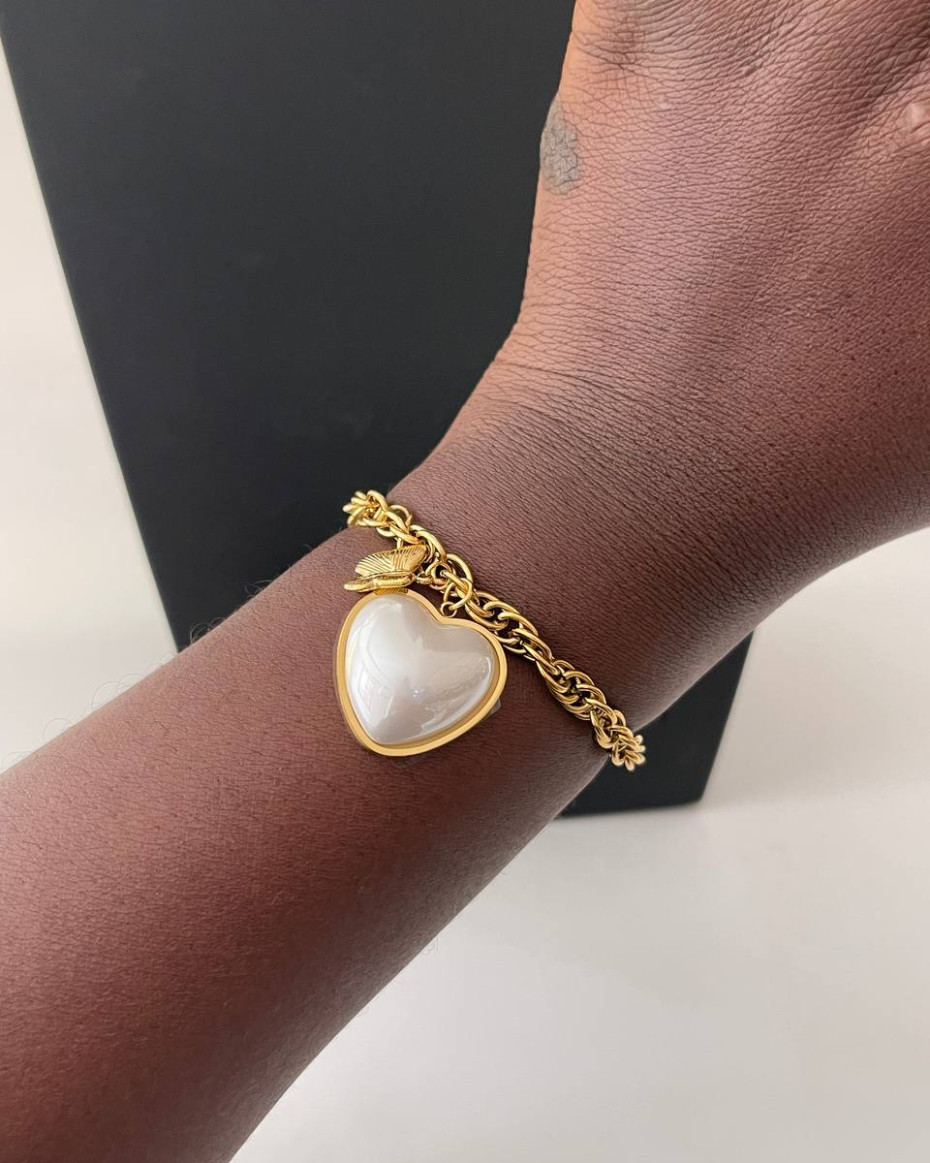 LOVE PEARL BUTTERFLY BRACELET