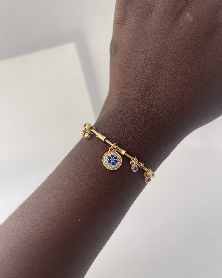 DIAMOND STUDED ROUND CHARM BRACELET