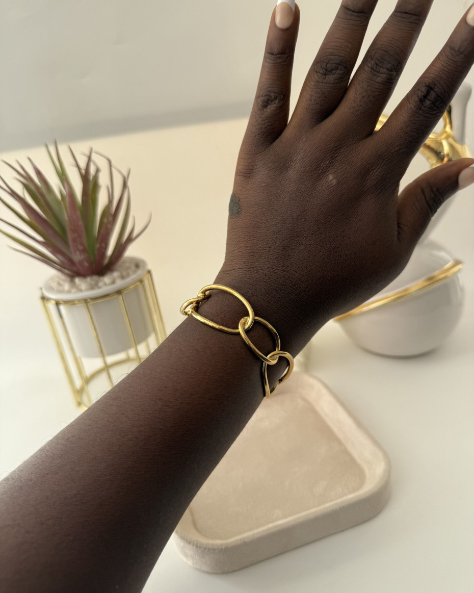 AMI LINK BANGLE