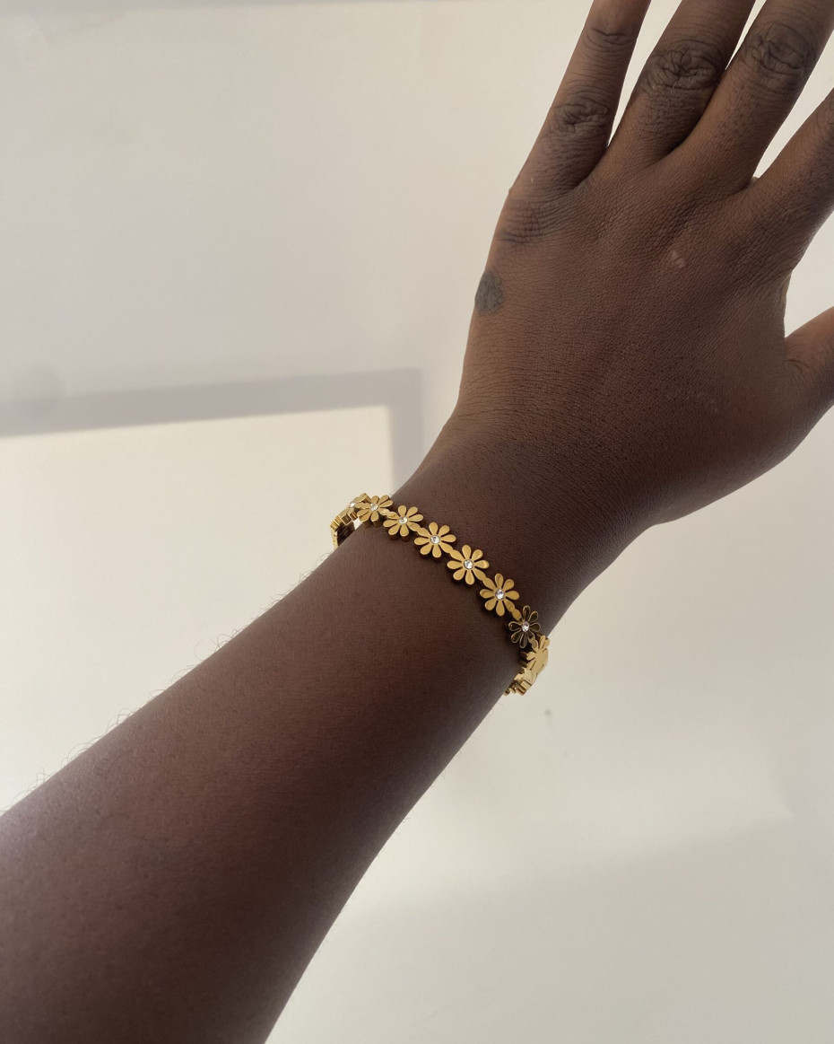 PETAL BANGLE