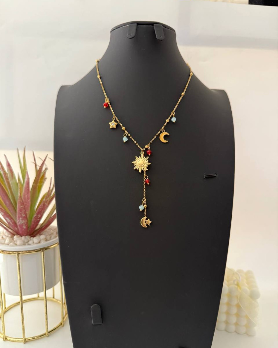 RED AND SAGE CHARM NECKLACE