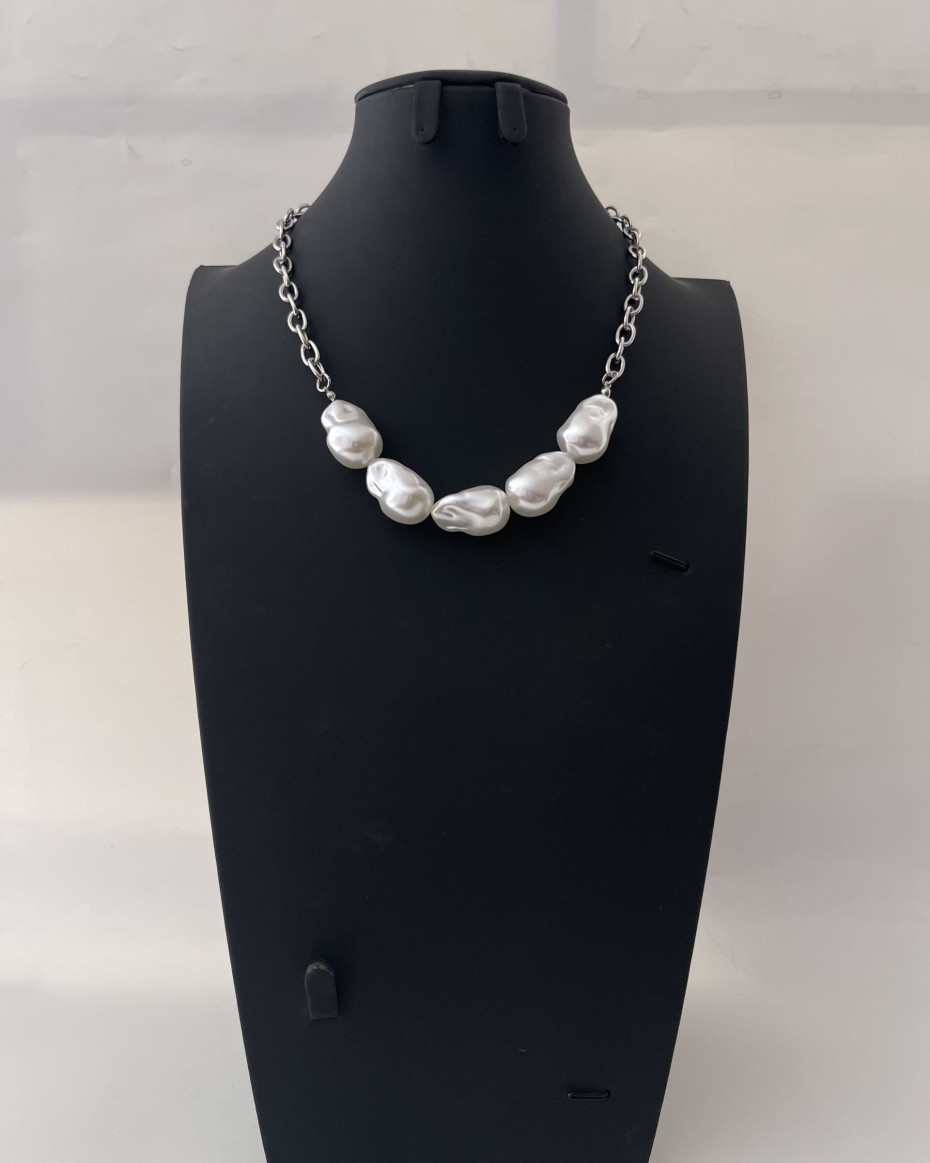 PEAR SILVER NECKLACE