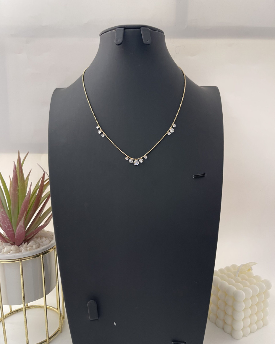 MINIMALIST CRYSTAL NECKLACE