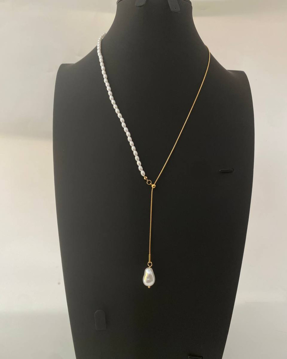 PEARL SHIRT NECKLACE