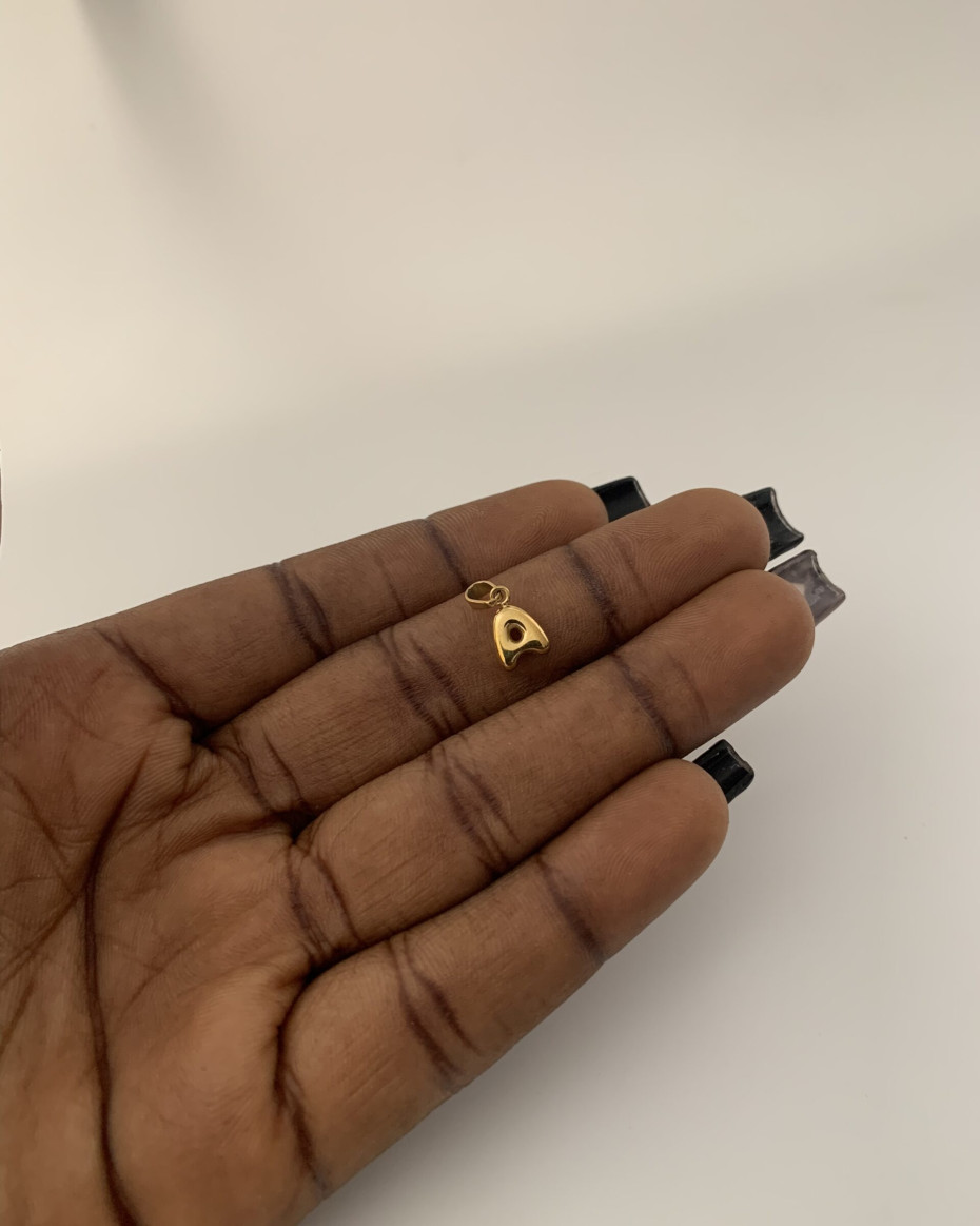 INITIAL A PENDANT